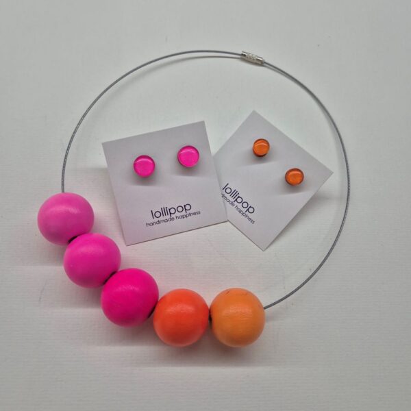 Колие "Magenta pearls"