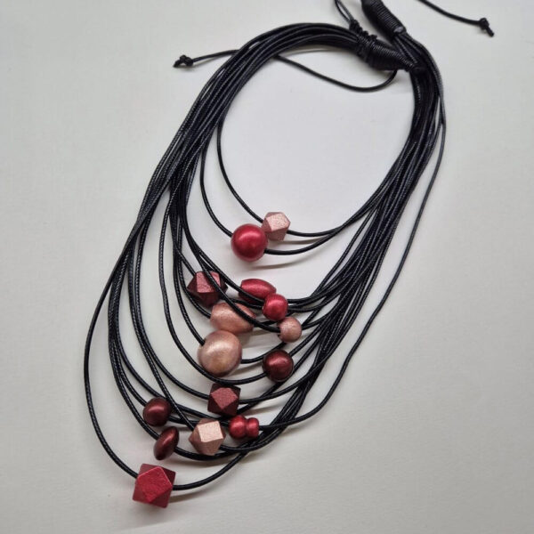 Колие " Blush rose"