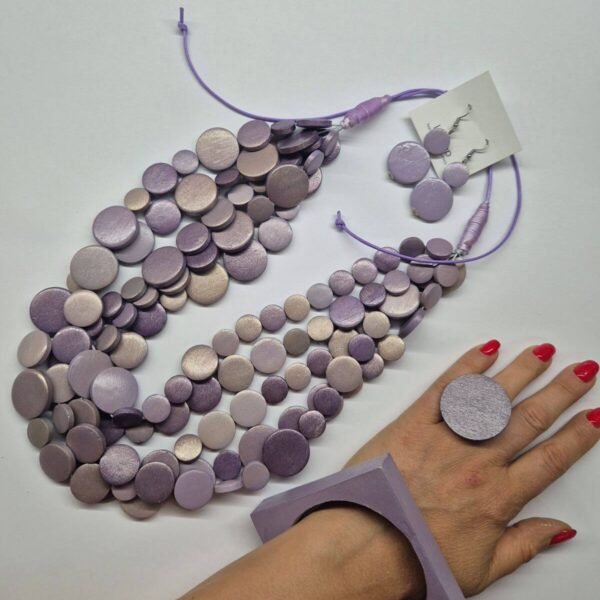Колие "lavender miracle"